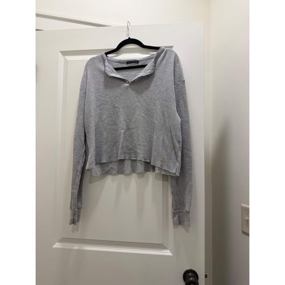 Brandy Melville Grey Waffle Knit Henley Long Sleeve Thermal Crop Top